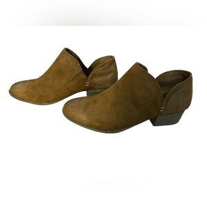 American Eagle Low Cut Ankle Booties. Brown Suede. Side Slit. Slip on. Low Heel.